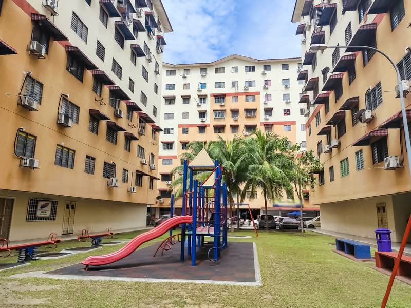 Pangsapuri untuk Dijual di Aman Putra Apartment - N. Melisa - Exterior - PropertyGuru.com.my