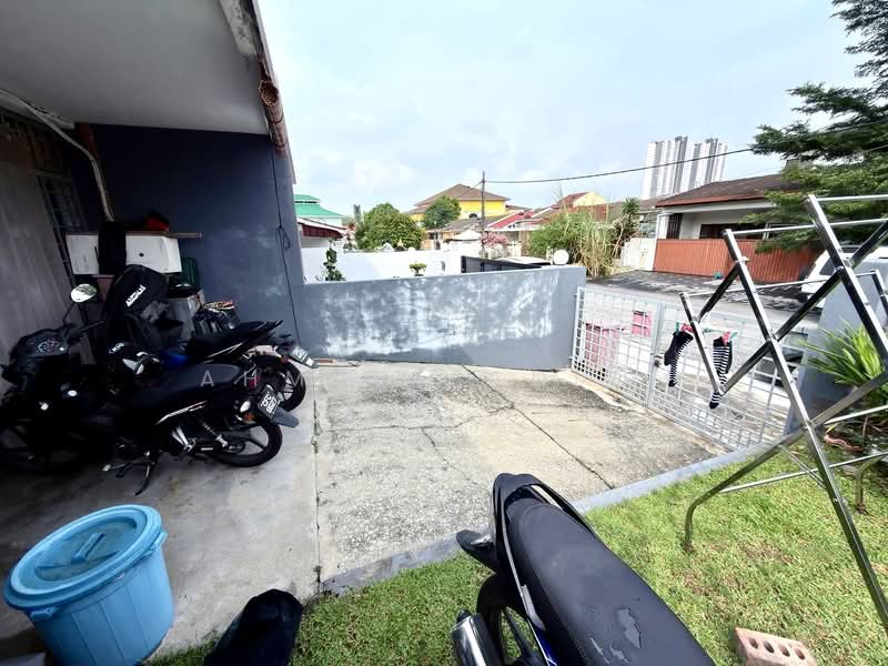1-storey Terraced House for Sale in Kelana Jaya (Petaling Jaya) - Ahmad Fadlee - PropertyGuru.com.my