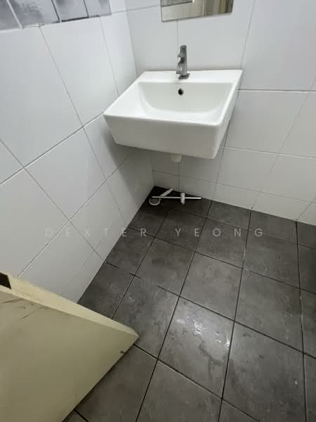 Service Residence for Rent at De Centrum Residences - Dexter Yeong - Bathroom - PropertyGuru.com.my