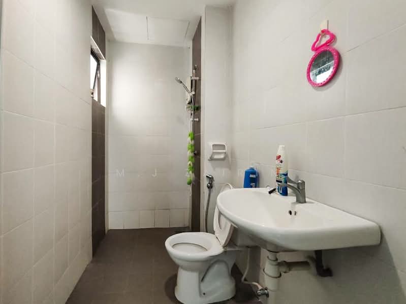 Kondominium untuk Dijual di T-Parkland - M.J Zairin - Bathroom - PropertyGuru.com.my