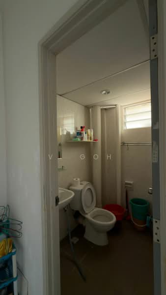 Pangsapuri untuk Dijual di The Ocean View (Bandar Sri Pinang) - V. Goh - Bathroom - PropertyGuru.com.my