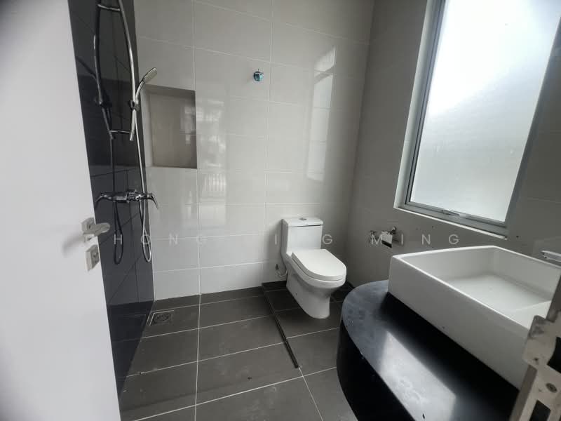 Rumah Berkembar untuk Dijual di Seremban (Negeri Sembilan) - Chong Ming Ming - Bathroom - PropertyGuru.com.my