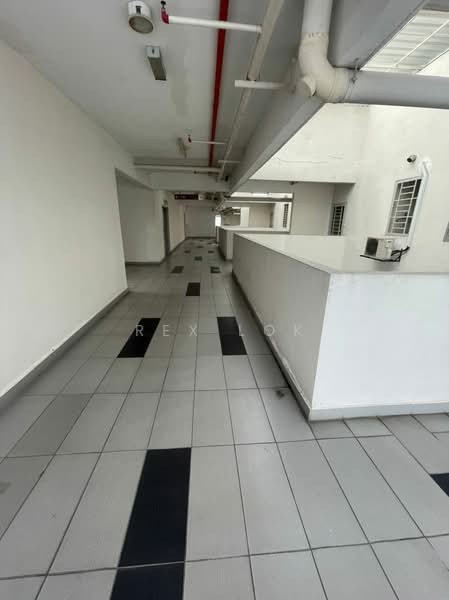 Servis Apartment untuk Disewa di Centrestage Designer Suite - Rex Lok - Corridor - PropertyGuru.com.my