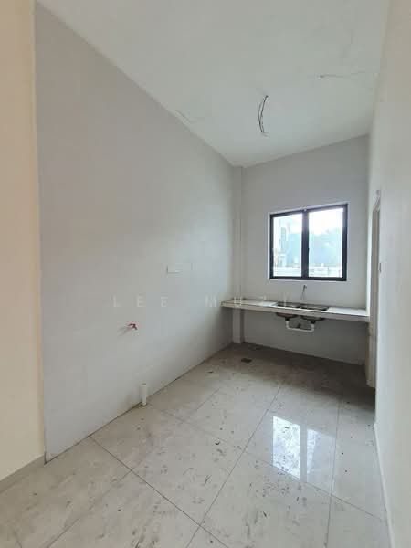 2-storey Terraced House for Sale in Ipoh (Perak) - Lee Muzi - Kitchen - PropertyGuru.com.my