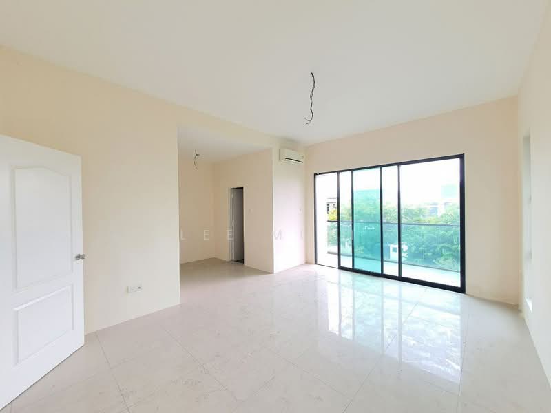 2-storey Terraced House for Sale in Ipoh (Perak) - Lee Muzi - Living Room - PropertyGuru.com.my