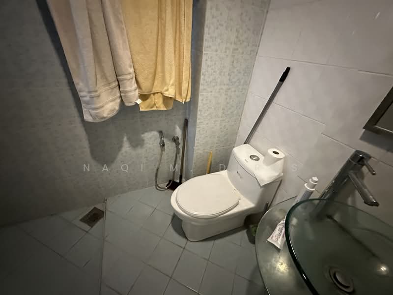 Condominium for Sale at Villa Flora - Naqi M. Derus - Bathroom - PropertyGuru.com.my