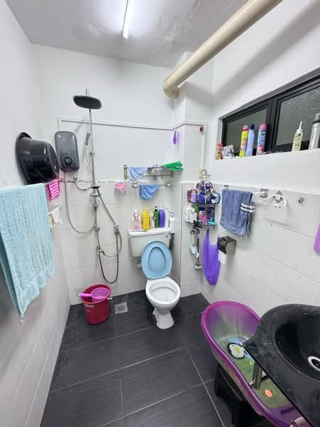 Rumah Teres 2 Tingkat untuk Dijual di Taman Mutiara Rini (Skudai) - Winson Tan - Bathroom - PropertyGuru.com.my