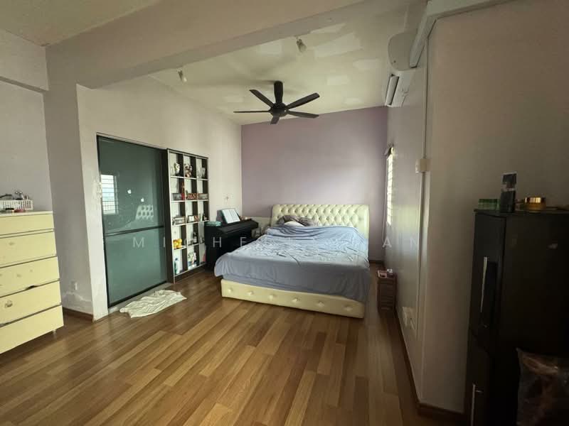 Twin Villa for Sale in Seri Kembangan (Selangor) - Michelle Tan - Bedroom - PropertyGuru.com.my