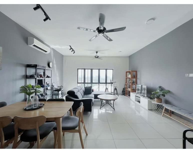Condominium for Sale at Lake Vista Residence (Tasik Vista Residen) - Ammeer Nadzrai - Living Room - PropertyGuru.com.my