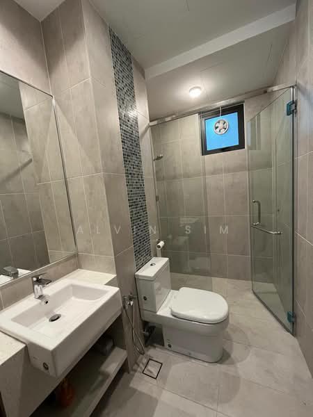 Kondominium untuk Disewa di Queens Residences Q1 @ Queens Waterfront - Alvin Sim - Bathroom - PropertyGuru.com.my
