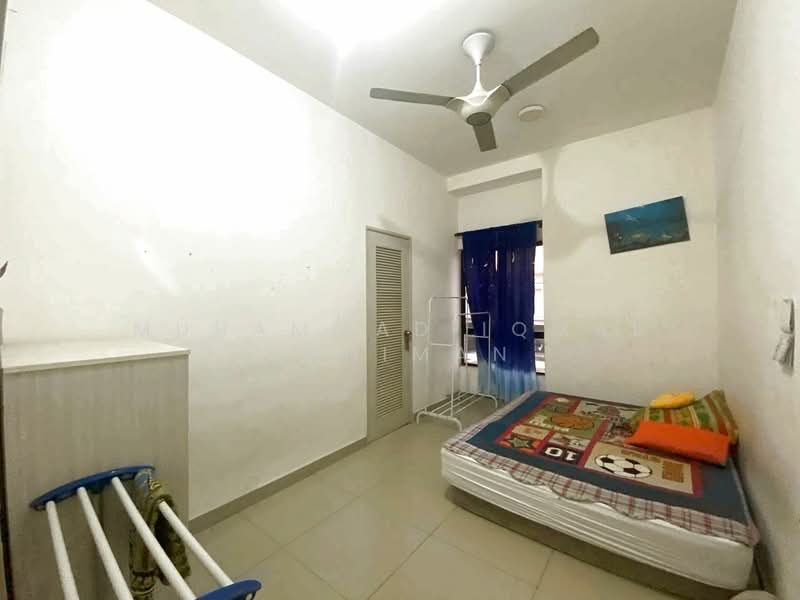 Townhouse for Sale in Bandar Tasik Kesuma (Beranang) - Muhammad Iqmal Rahiman - Bedroom - PropertyGuru.com.my