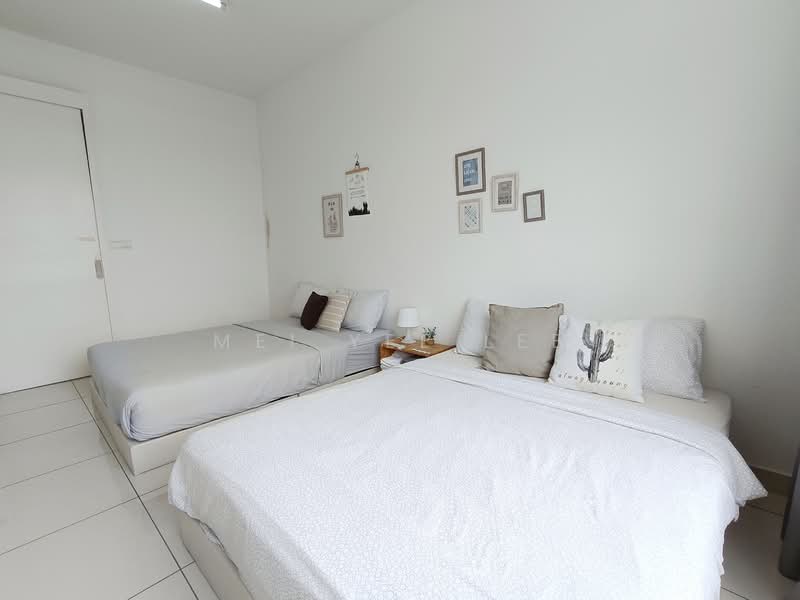 Servis Apartment untuk Dijual di Woodsbury Suites - Mei Yee Lee - Bedroom - PropertyGuru.com.my
