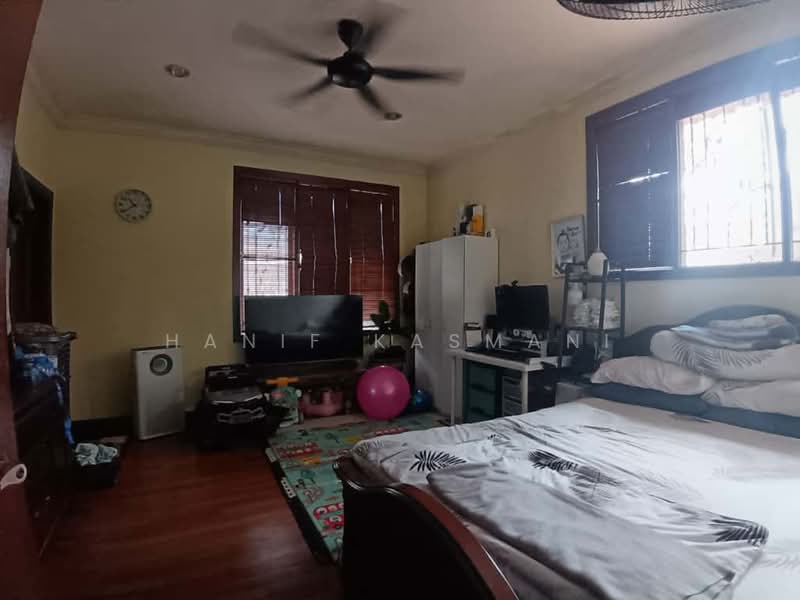 Rumah Teres 2 Tingkat untuk Dijual di Kampung Kerinchi (Bangsar South) (Kuala Lumpur) - Hanif Kasmani - PropertyGuru.com.my