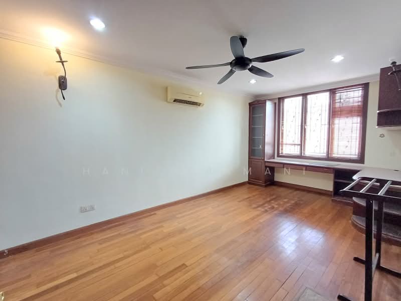 2-storey Terraced House for Sale in Pantai Dalam (Pantai) - Hanif Kasmani - PropertyGuru.com.my