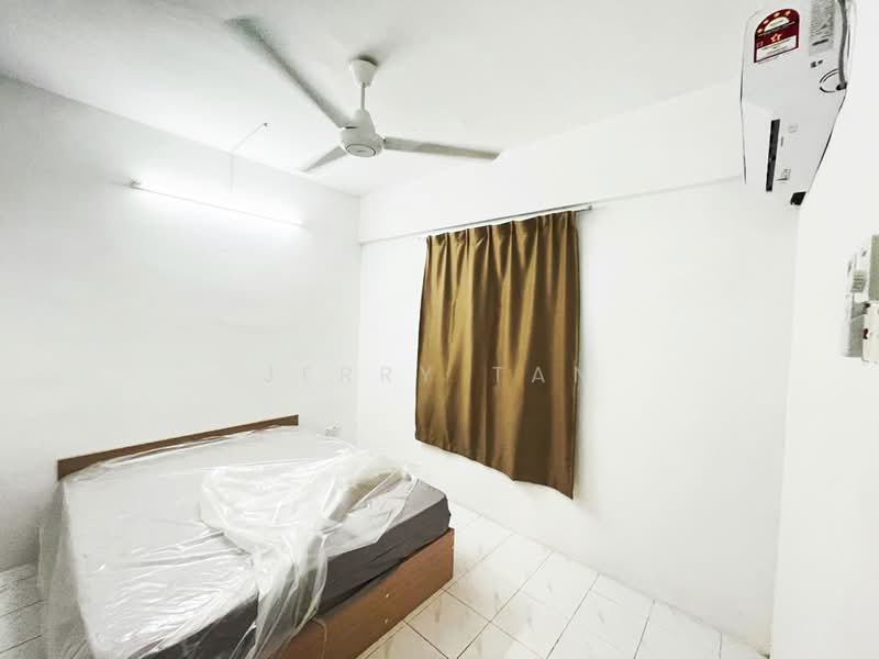 Apartment for Rent at The Rise Collection 2 - Jerry Tan - Bedroom - PropertyGuru.com.my