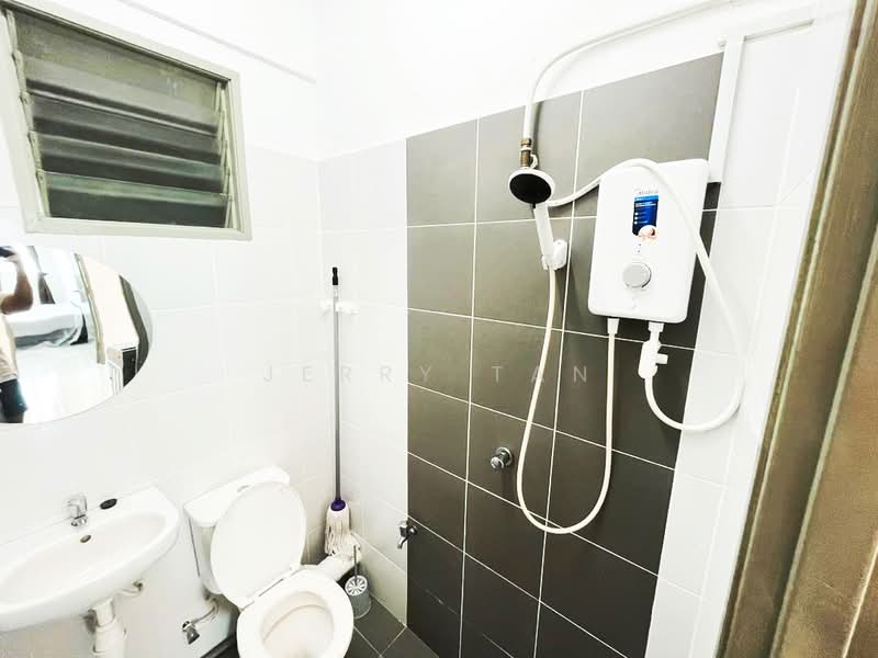 Apartment for Rent at The Rise Collection 2 - Jerry Tan - Bathroom - PropertyGuru.com.my