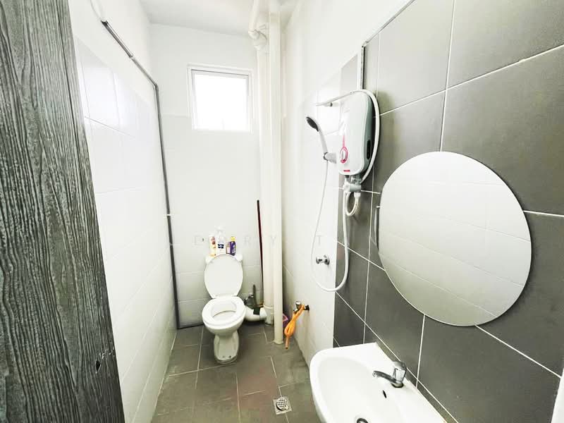 Apartment for Rent at The Rise Collection 2 - Jerry Tan - Bathroom - PropertyGuru.com.my