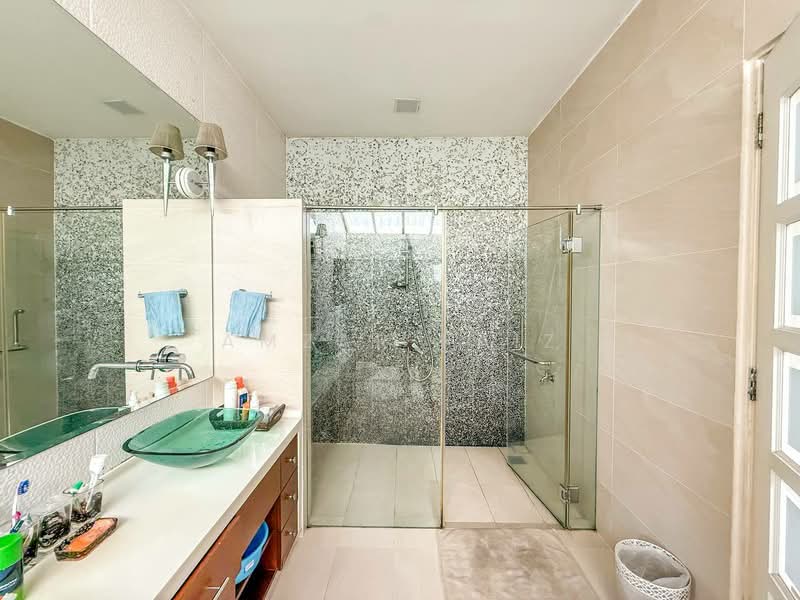 Bungalow for Sale in Seksyen 8 (Kota Damansara) - Amzar Faiz - PropertyGuru.com.my