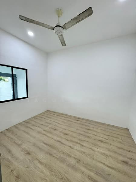 Untuk Dijual - Taman Ungku Tun Aminah