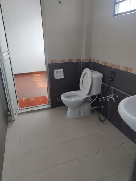 Rumah Teres 2 Tingkat untuk Disewa di Bangsar Baru (Bangsar) - Bryan Kumar - Bathroom - PropertyGuru.com.my