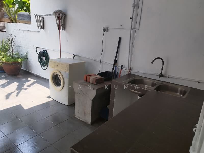 Rumah Teres 2 Tingkat untuk Disewa di Bangsar Baru (Bangsar) - Bryan Kumar - Exterior - PropertyGuru.com.my