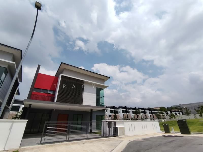 Bungalow House for Sale in Shah Alam (Selangor) - Tracy Choo - Exterior - PropertyGuru.com.my