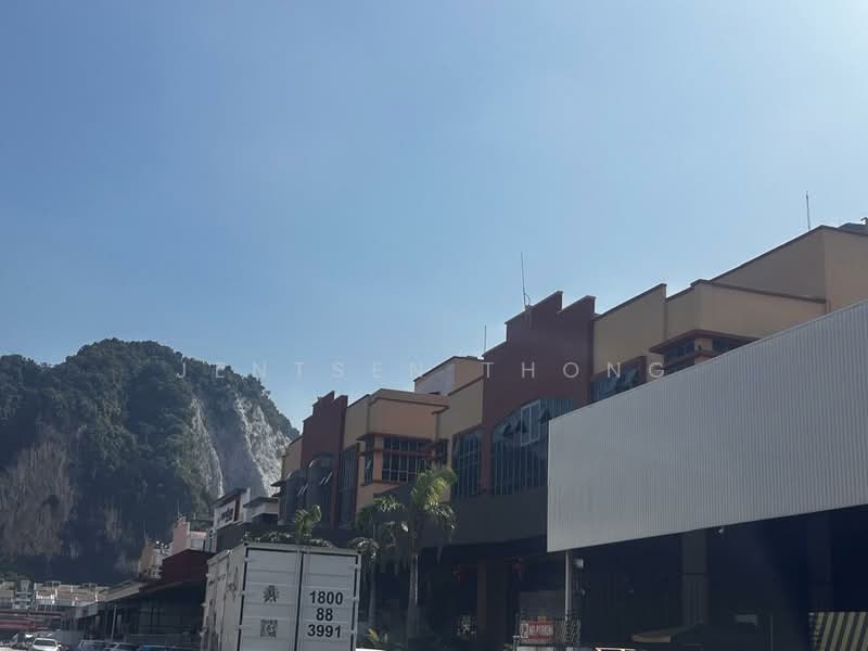 Factory for Sale in Batu Caves (Selangor) - Jentsen Thong - Exterior - PropertyGuru.com.my