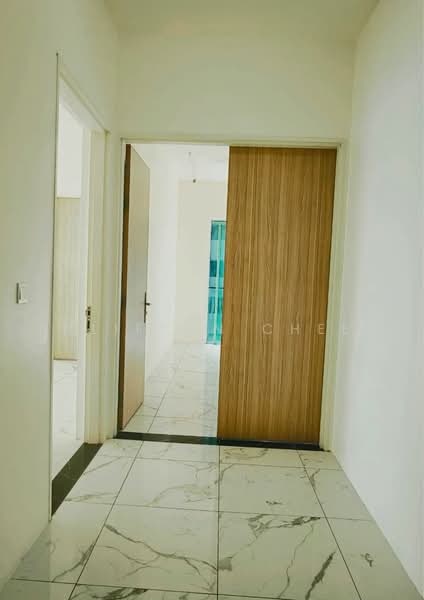 Condominium for Sale at QuayWest Residence - Clifton Chee - Corridor - PropertyGuru.com.my