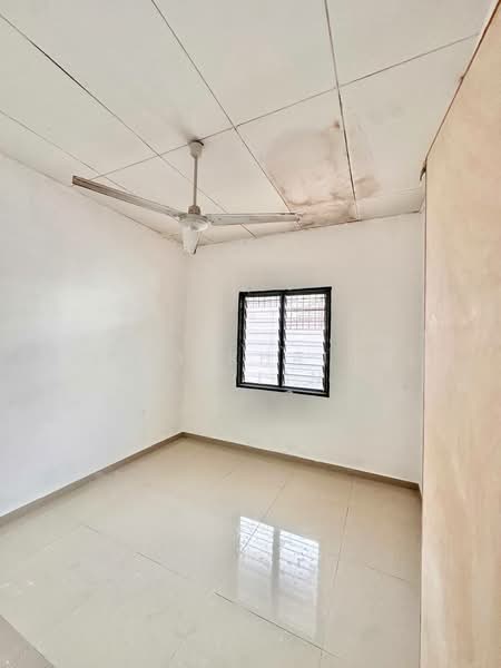 For Sale - Taman Desa Vista