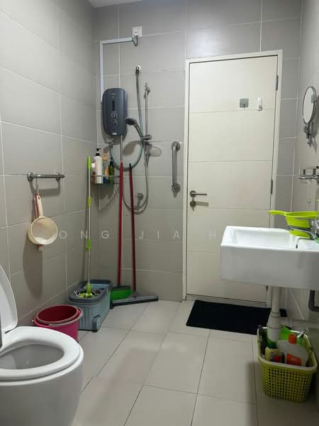 2-storey Terraced House for Sale in Bandar Sri Sendayan (Negeri Sembilan) - Ong Jia Hui - Bathroom - PropertyGuru.com.my