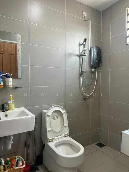 2-storey Terraced House for Sale in Bandar Sri Sendayan (Negeri Sembilan) - Ong Jia Hui - Bathroom - PropertyGuru.com.my