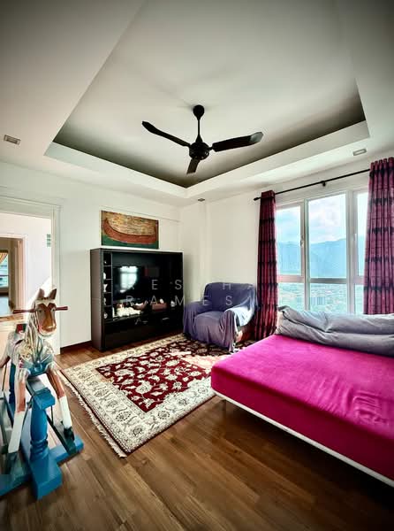 Condominium for Sale at The Cove Condominium - Ressha Ramesh - Living Room - PropertyGuru.com.my