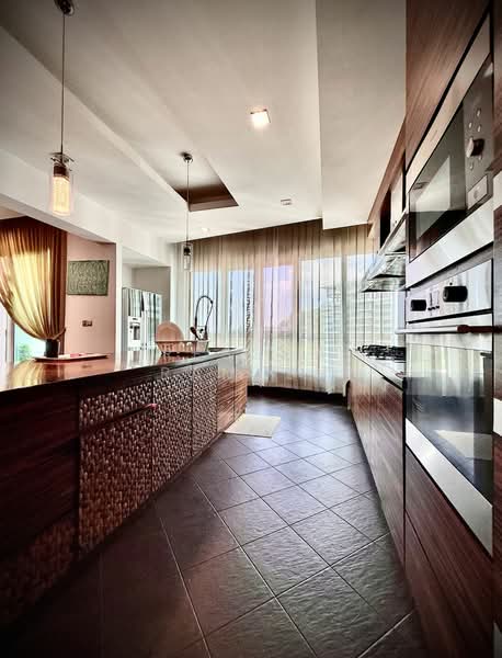 Condominium for Sale at The Cove Condominium - Ressha Ramesh - Kitchen - PropertyGuru.com.my