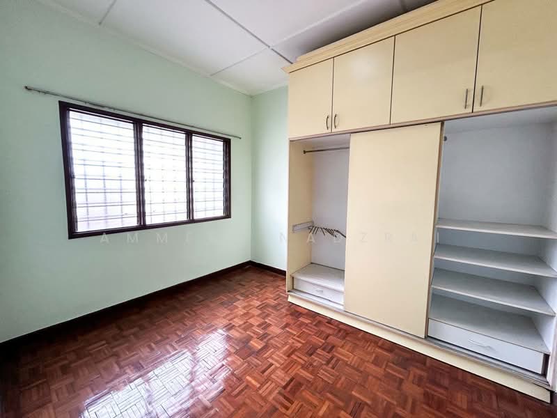 2-storey Terraced House for Sale in Usj 2 (Subang Jaya) - Ammeer Nadzrai - Bedroom - PropertyGuru.com.my