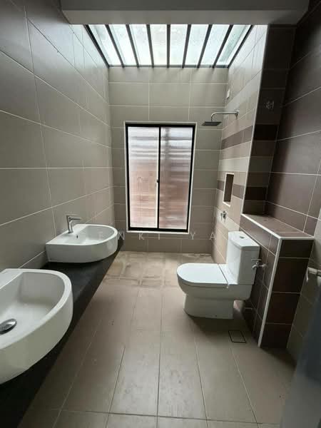 Terraced House for Sale in Johor Bahru (Johor) - Genki Yap - Bathroom - PropertyGuru.com.my