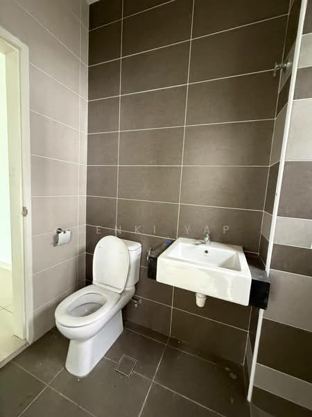 Terraced House for Sale in Johor Bahru (Johor) - Genki Yap - Bathroom - PropertyGuru.com.my
