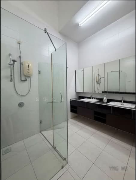 Rumah Teres 2 Tingkat untuk Dijual di Setia Indah (Setia Alam) - Shue Tan - Bathroom - PropertyGuru.com.my