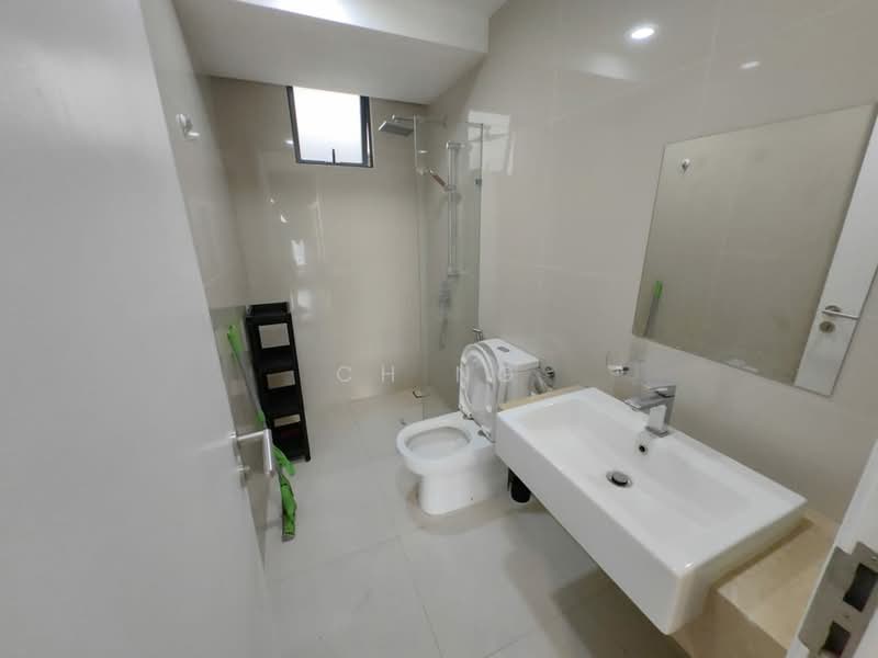 Service Residence for Sale at United Point (Residensi Berpadu) - CH Ng - Bathroom - PropertyGuru.com.my