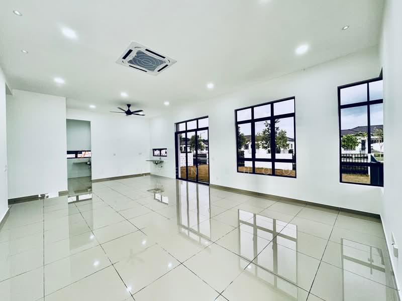 Rumah Teres 1 Tingkat untuk Disewa di Eco Grandeur (Puncak Alam) - Jansen Khoo - Living Room - PropertyGuru.com.my