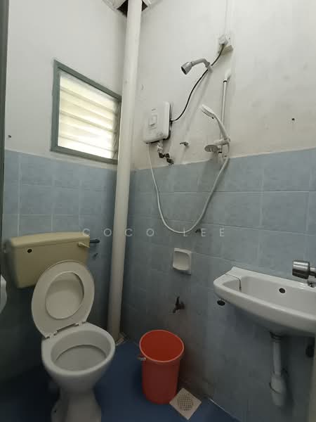 Pangsapuri untuk Dijual di Carnation Park - Coco Lee - Bathroom - PropertyGuru.com.my