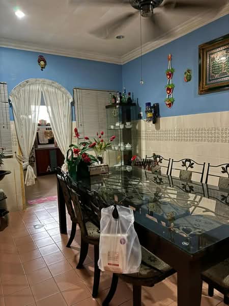 Semi-Detached House for Sale in Ayer Keroh (Melaka) - Anita Omar - Dining Room - PropertyGuru.com.my