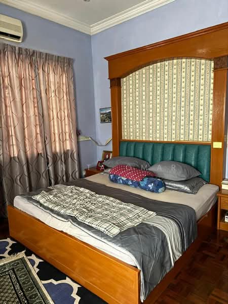 Semi-Detached House for Sale in Ayer Keroh (Melaka) - Anita Omar - Bedroom - PropertyGuru.com.my