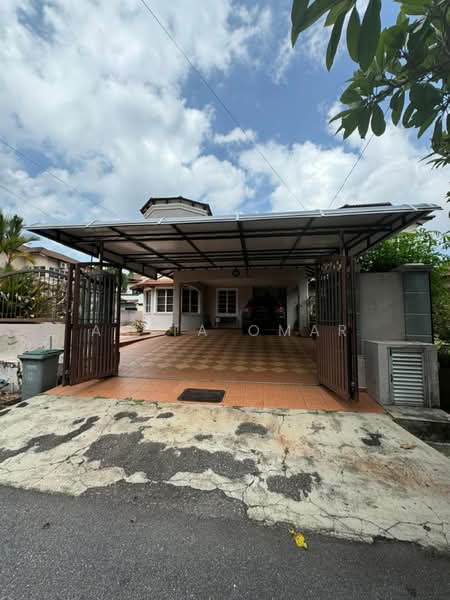 Semi-Detached House for Sale in Ayer Keroh (Melaka) - Anita Omar - Exterior - PropertyGuru.com.my
