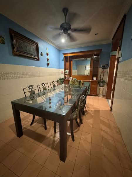 Semi-Detached House for Sale in Ayer Keroh (Melaka) - Anita Omar - Dining Room - PropertyGuru.com.my