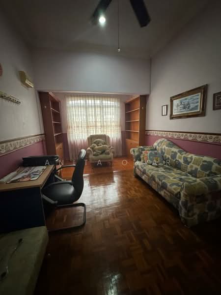 Semi-Detached House for Sale in Ayer Keroh (Melaka) - Anita Omar - Study - PropertyGuru.com.my