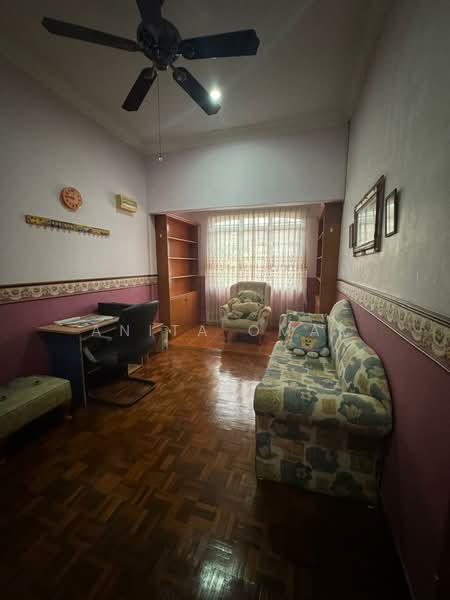 Semi-Detached House for Sale in Ayer Keroh (Melaka) - Anita Omar - Living Room - PropertyGuru.com.my