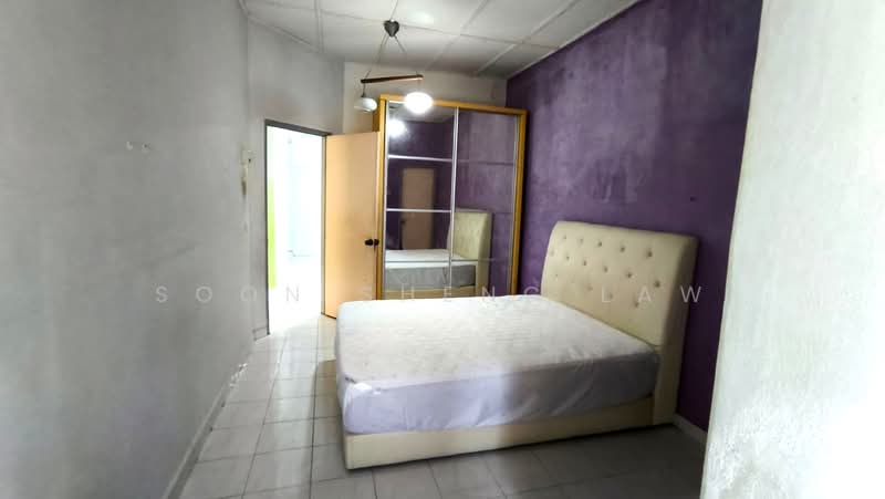 Semi-Detached House for Sale in Desa Pinggiran Putra (Dengkil) - Soon Sheng Law - Bedroom - PropertyGuru.com.my