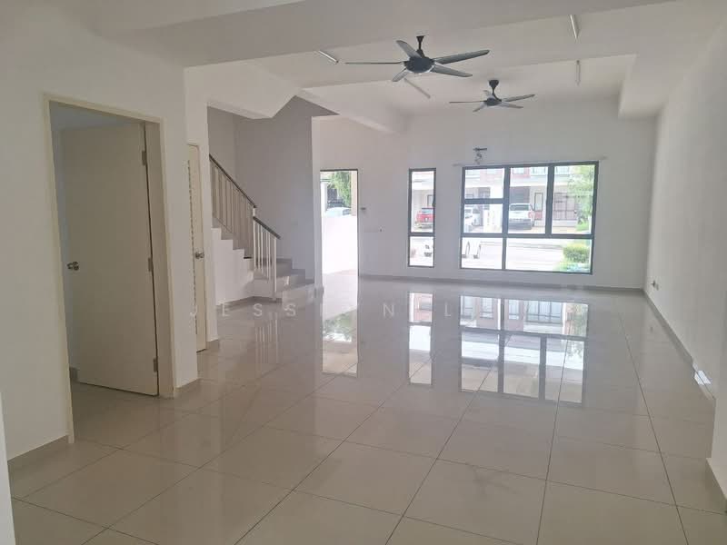 2-storey Terraced House for Sale in Setia Ecohill (Semenyih) - Jesslyn Lee - Living Room - PropertyGuru.com.my