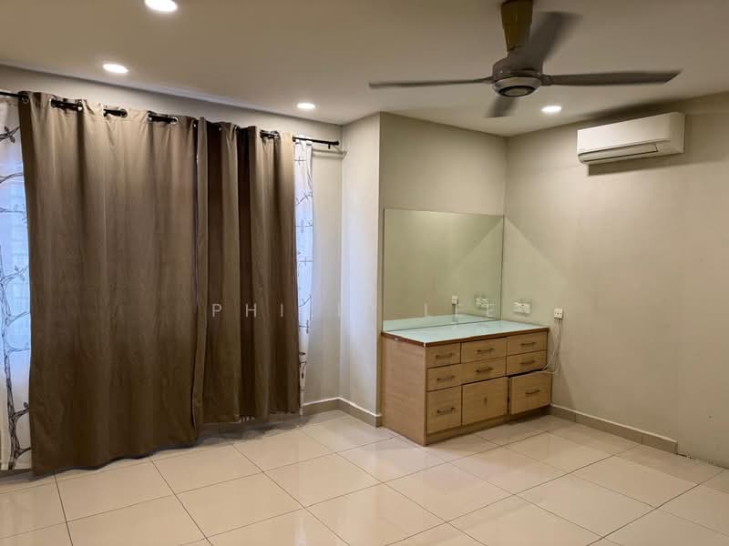 Semi-Detached House for Sale in Taman Sri Putra Mas (Sungai Buloh) - Philip Lee - Bedroom - PropertyGuru.com.my
