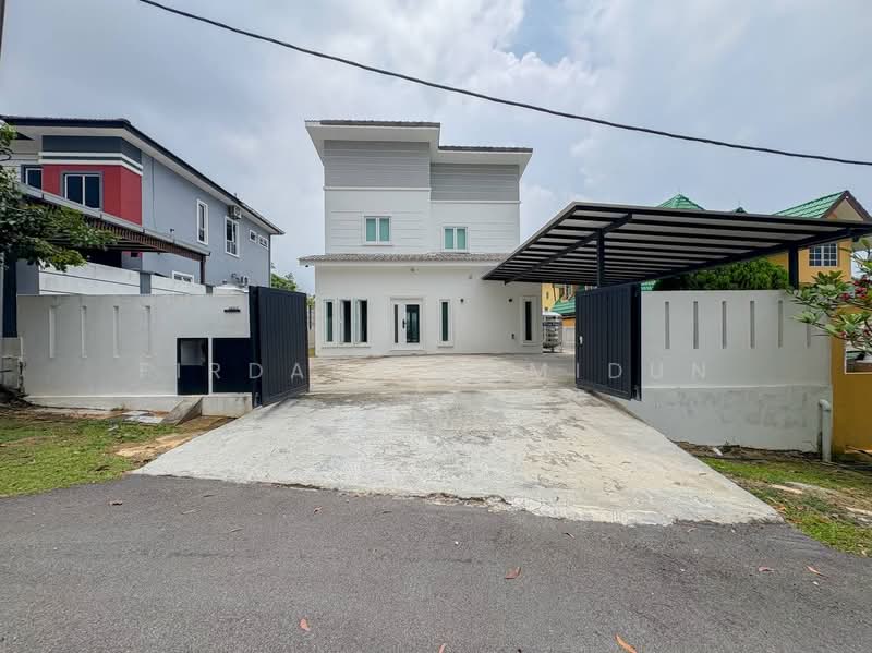 Bungalow for Sale in Dengkil (Selangor) - Firdaus Hamidun - PropertyGuru.com.my